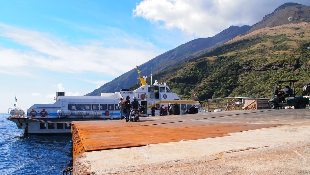 Il Vulcano A Piedi Estrómboli Exterior foto