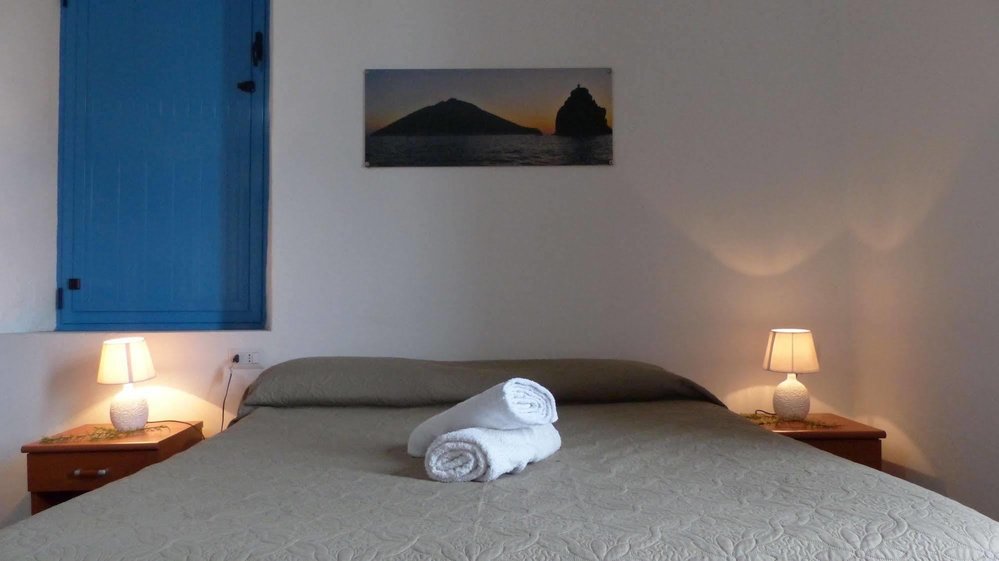 Il Vulcano A Piedi Estrómboli Exterior foto
