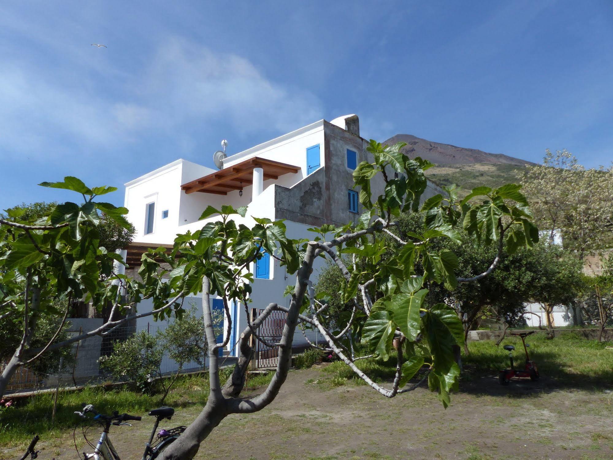 Il Vulcano A Piedi Estrómboli Exterior foto